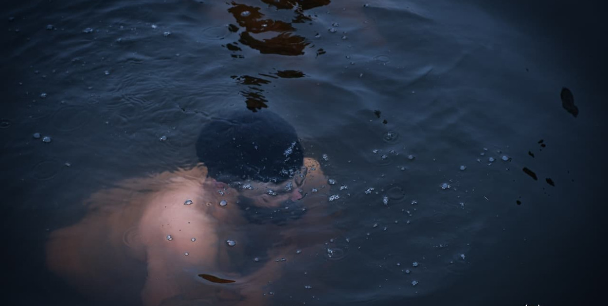 Weszli do lodowatej wody i walczyli dalej. Tak szkoli się WOT