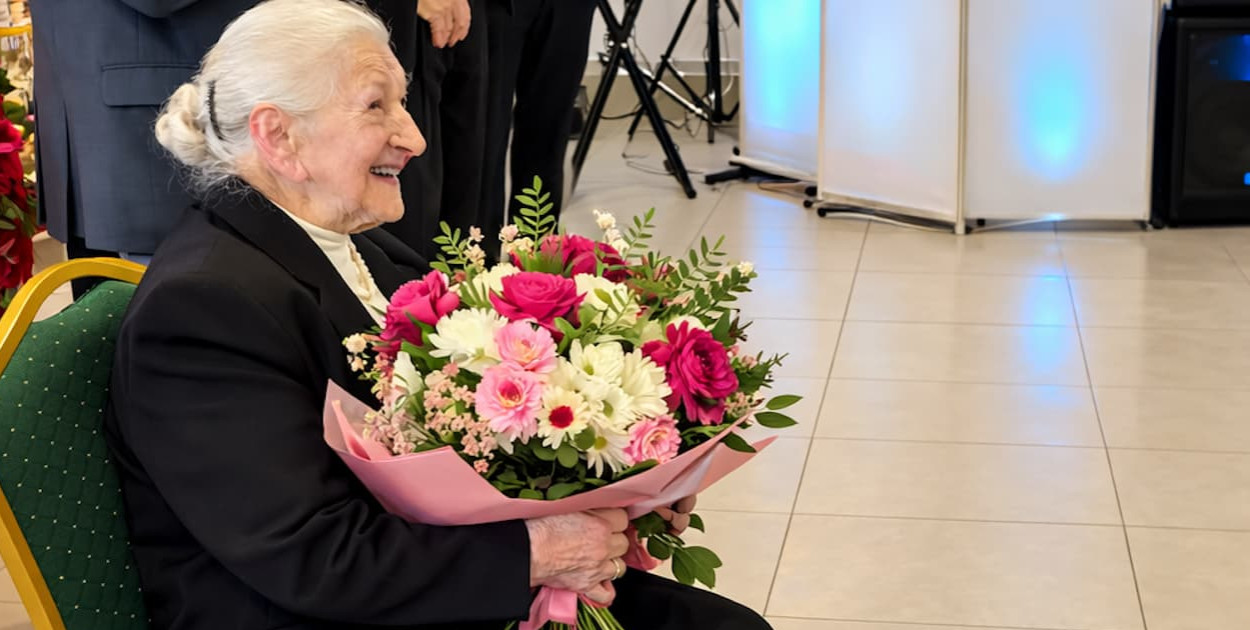 100 lat życia, piękna rodzina i pasja do robótek ręcznych