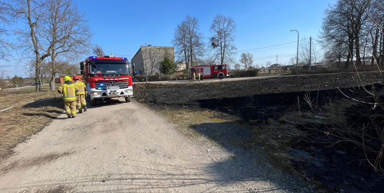 Seria pożarów w regionie! Strażacy z Pułtuska w kilku akcjach naraz