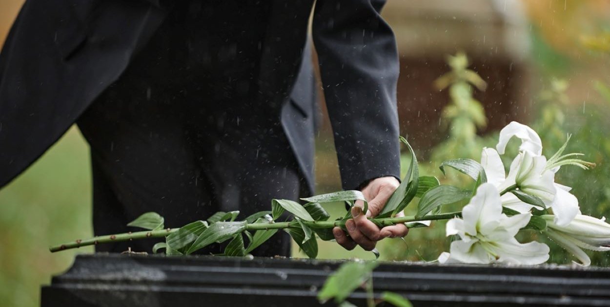 Jak przebiega sprzątanie po zgonie? Wszystko, co warto wiedzieć przed kontaktem