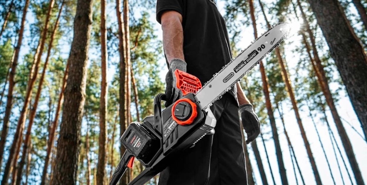Jak dbać o akumulatorową piłę łańcuchową?